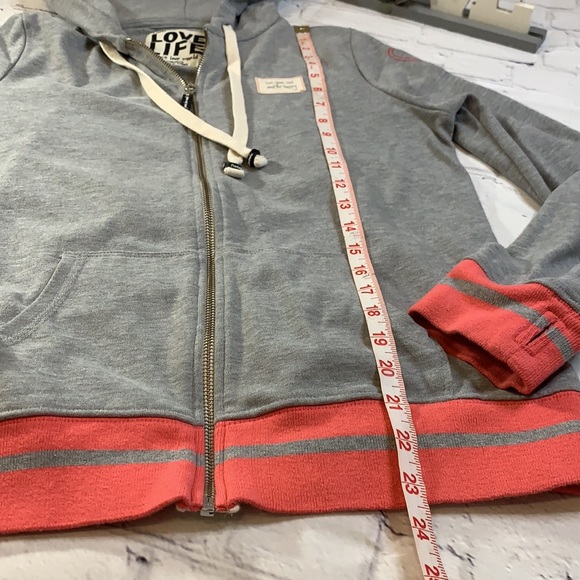 *SOLD* Peace Love World Hooded Jacket - Picture 7 of 13
